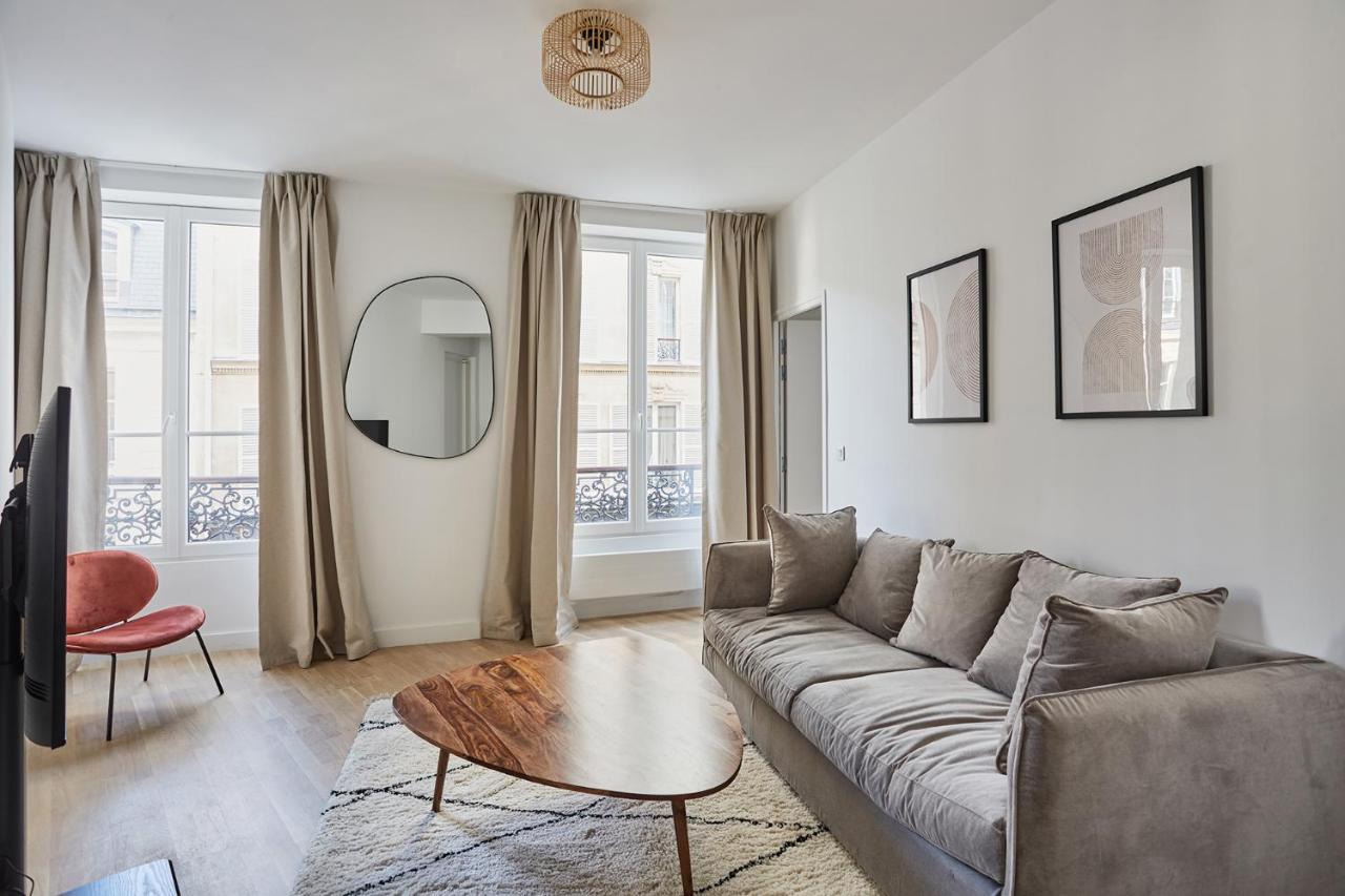 Apartment Center Of Paris By Studio Prestige Eksteriør bilde